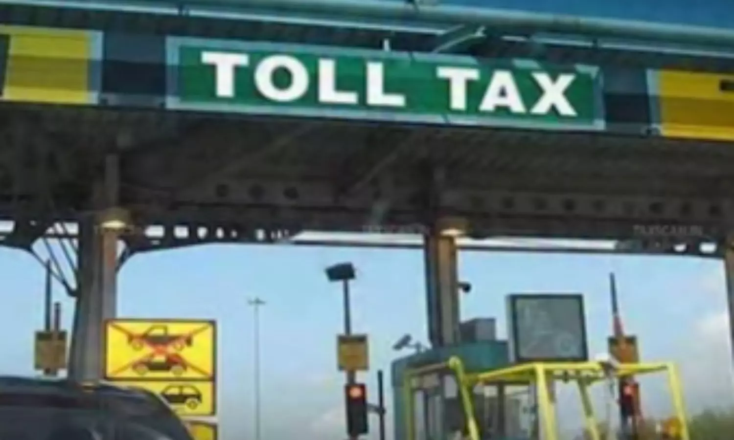 ఇలా వెళ్తే తక్కువ టోల్ ఫీజు అంటూ చూపించే యాప్