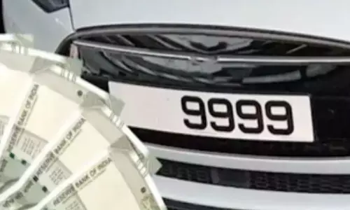 ఫ్యాన్సీ నెంబర్లంటే అంతే మరి.. 12 లక్షలు పెట్టారు