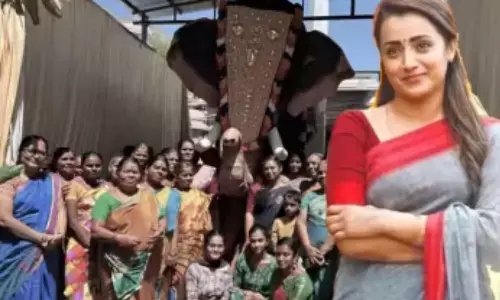 త్రిష గొప్ప మనసు.. ఆలయానికి రోబో ఏనుగు విరాళం