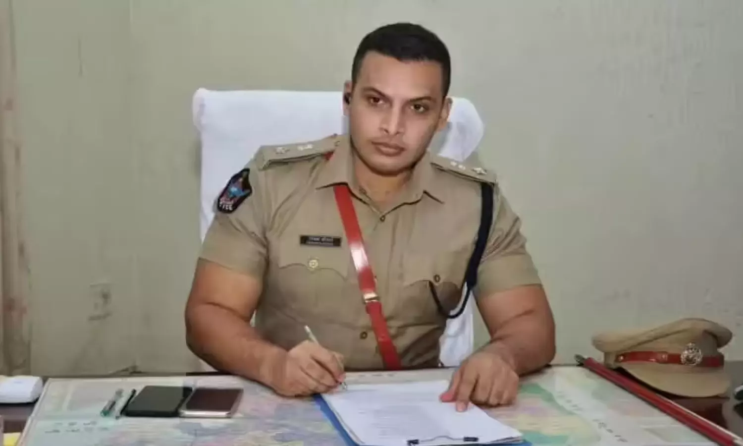 siddharth kaushal, senior ips officer,  resigned, andhra pradesh