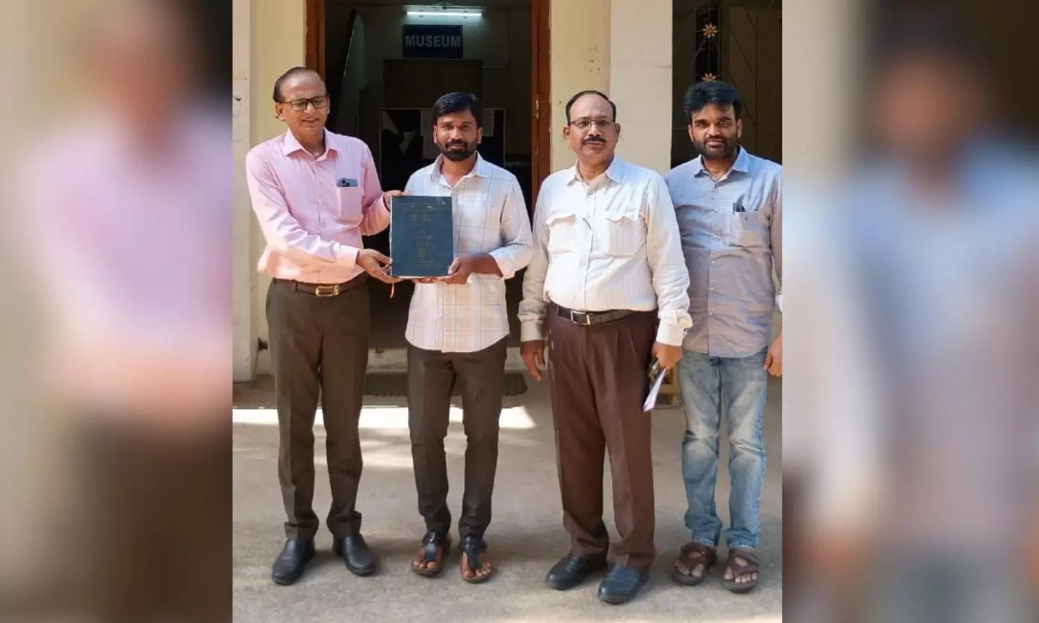 పశువుల కాపరి.. పరిశోధకుడయ్యాడు!!