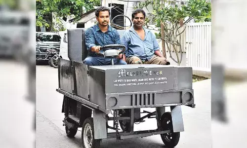 మ్యాజిక్ జీప్ ను తయారు చేసిన కాకినాడ యువకుడు