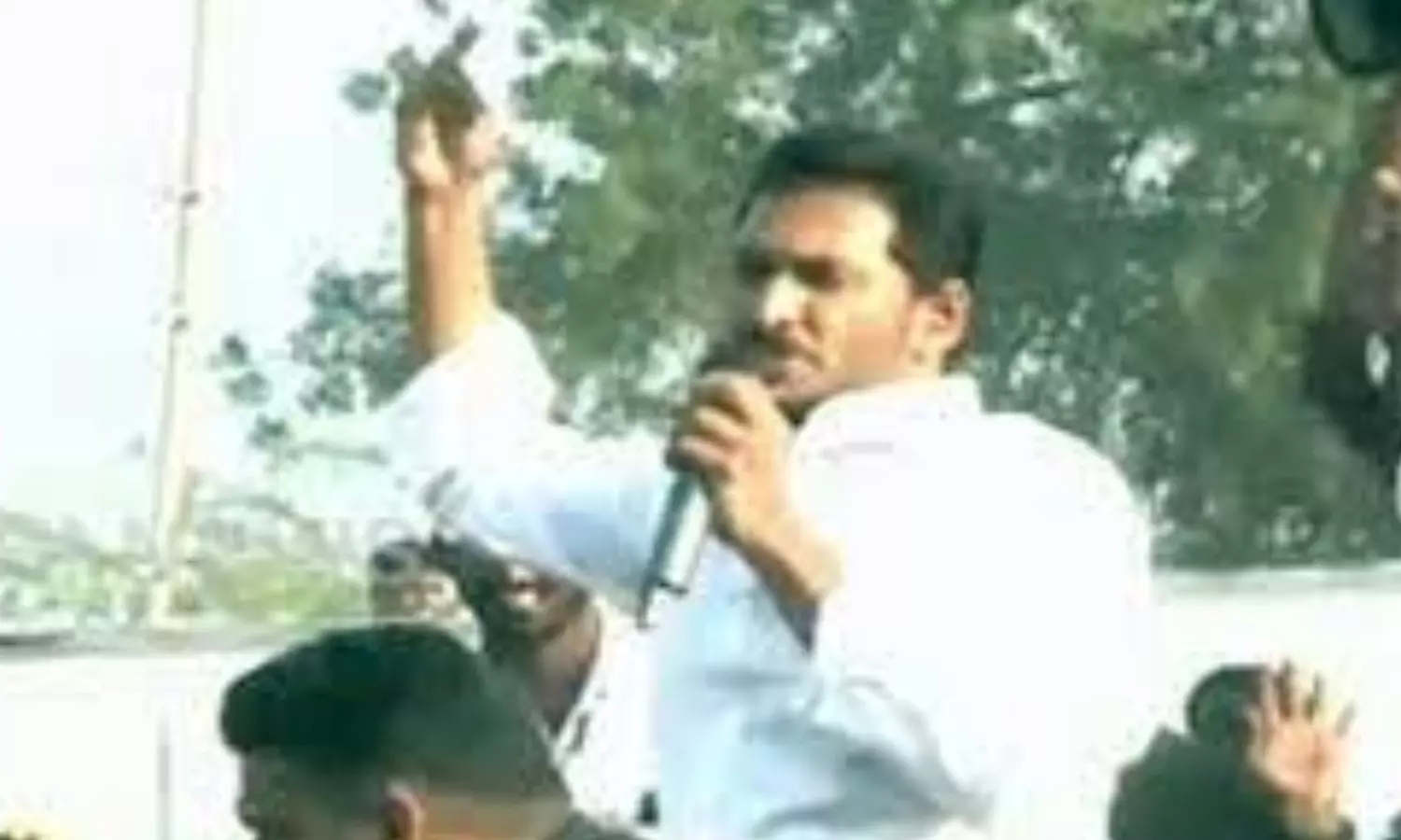 ys jagan, ycp chief, mango farmers, bangarupalyam ys jagan, ycp chief, mango farmers, bangarupalyam