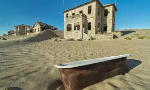 ప్రకృతికి విరుద్ధంగా వెళ్లారు.. వజ్రాల నగరాన్ని మింగేసిన ఇసుక