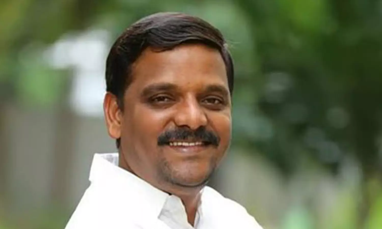 unknown persons, attacked ,  mlc chintapandu naveen, office