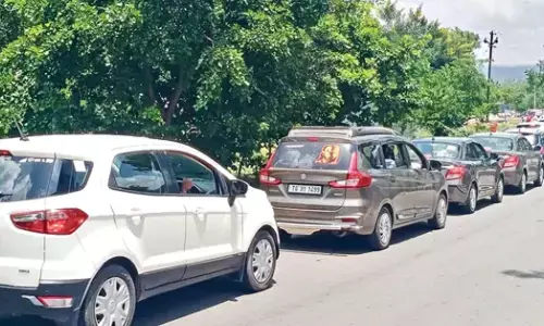 devotees, vigilant, trafic,  srisailam