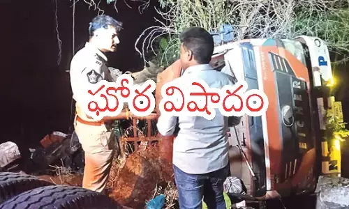 road accident,  nine people died, mango lorry, annamaya district