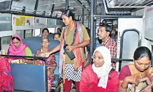 celebrations,  rtc offices,  free bus,  telangana