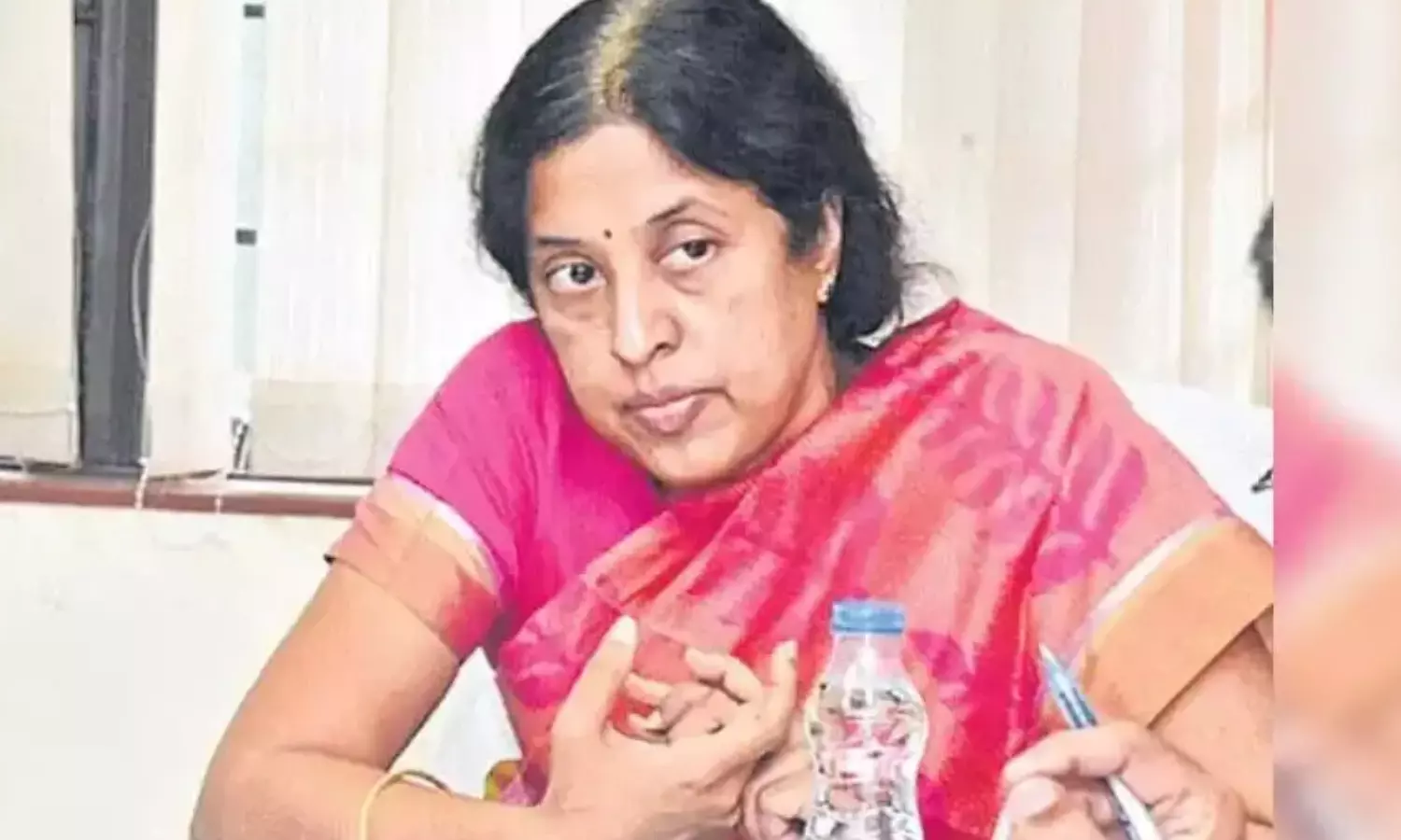 ias officer srilakshmi,  got relief in the supreme court, oubulapuram mining case, telangana