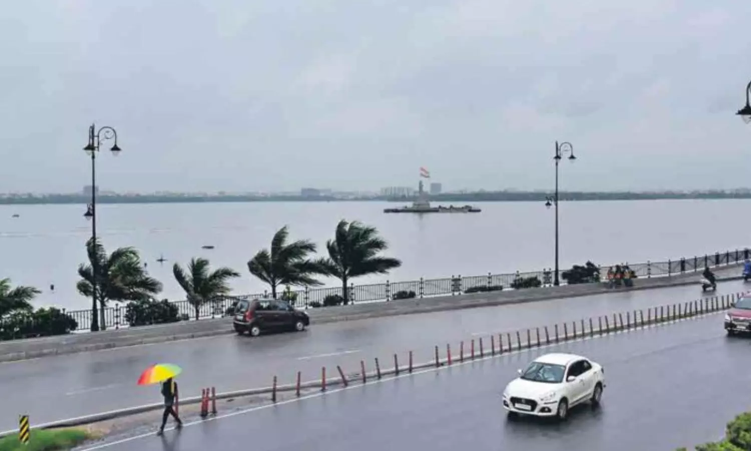 water level, risen, hussain sagar, hyderabad