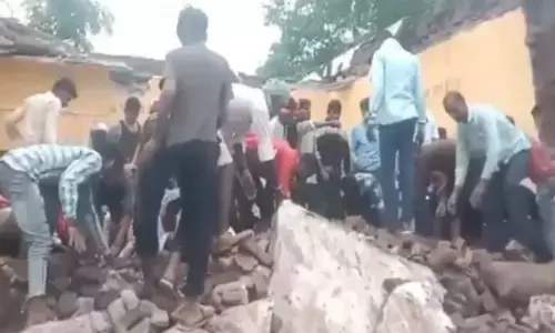 accident,  four studenrs died, school building collapsed, rajasthan