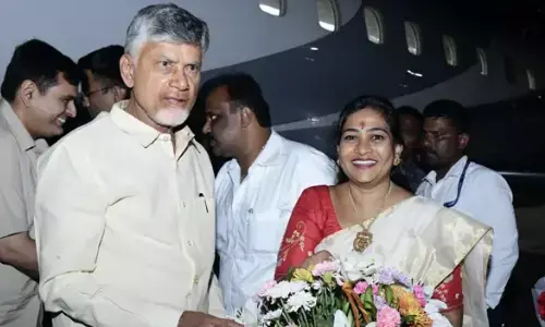 chandrababu, arrived, vijayawada, singapore