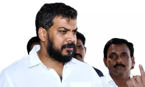 ex minister anil kumar yadav,  questioning at kovur police station, vemireddy prasanthi reddy case,  appear for questioning