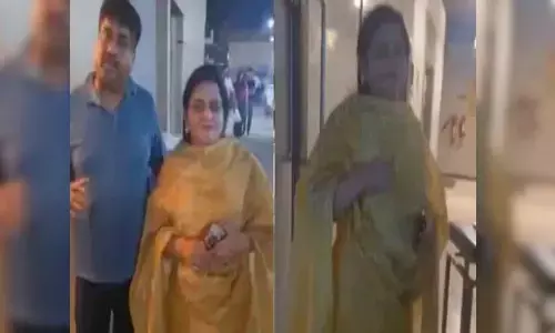 Delhi restaurant,Indian , couple