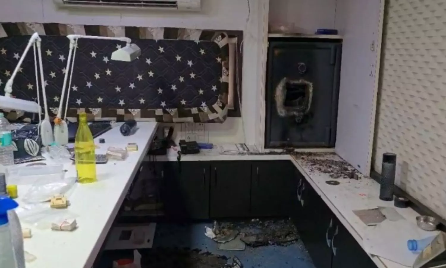 హాలిడే టైమ్.. 25 కోట్ల వజ్రల చోరీ