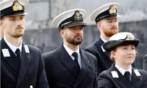 బ్రిటన్ నౌకా దళంలో తొలి హిందూ పూజారి.. ఏమి చేస్తారంటే?