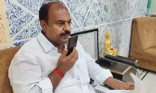 mla bandla krishnamohan reddy, received  notices, speaker gaddam prasad rao, telangana