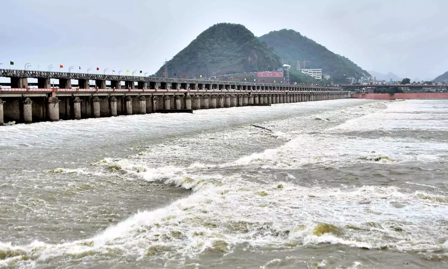 state disaster management authority,  floodwaters,  krishna river are increasing, vijaywada