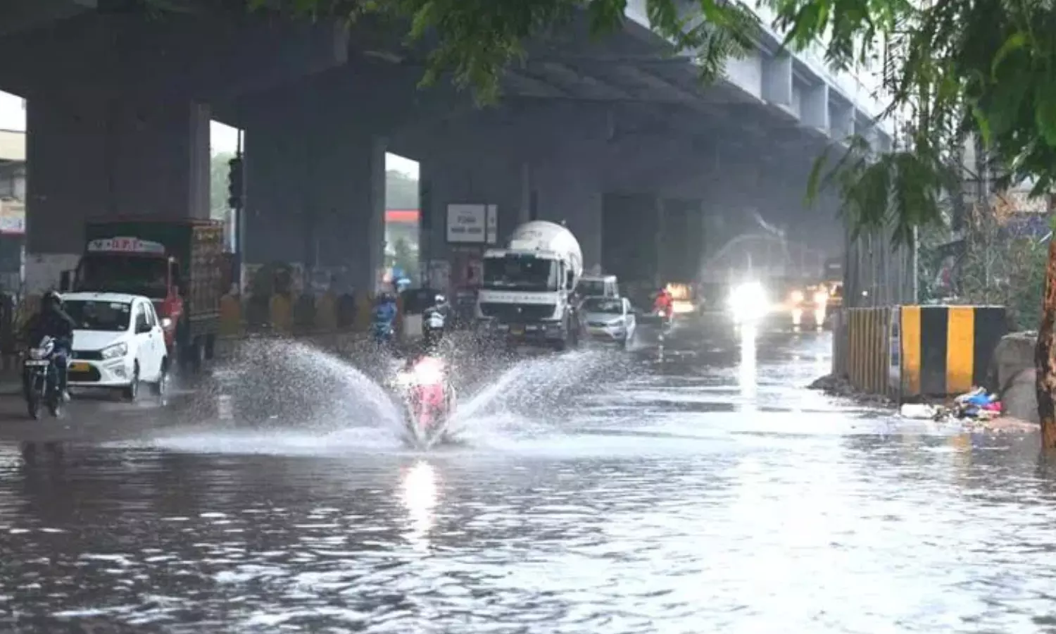 heavy rains , expected in hyderabad, rain continuously for half an hour, telangana