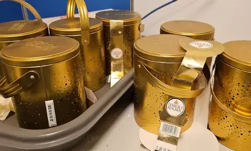 drugs, seized,   chennai airport, cocain