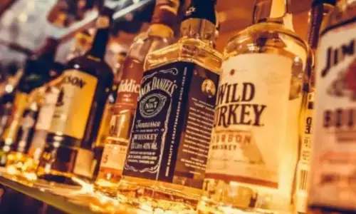 liquor scam case, searches, hyderabad,  andhra pradesh
