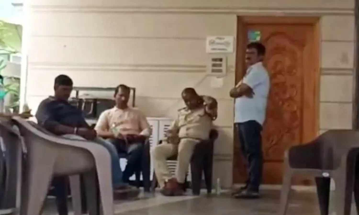 chevireddy bhaskar reddy, ysrcp leader, liquor scam.case,  andhra pradesh