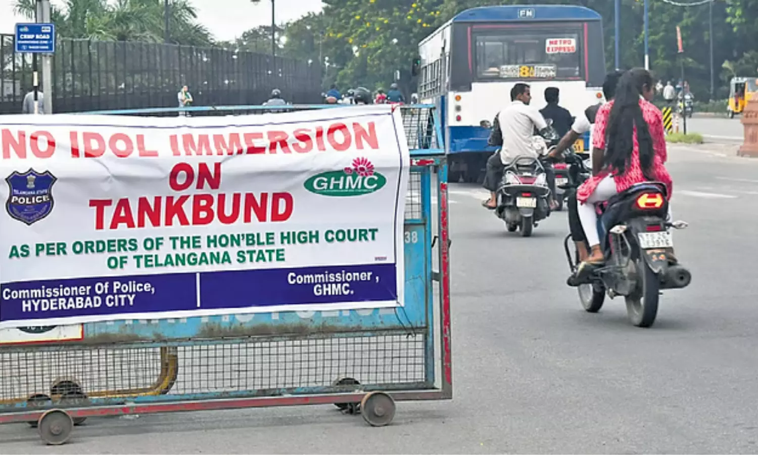 police impose traffic restrictions, omorrow, on the occasion of vinayaka immersion, hyderabad police impose traffic restrictions, omorrow, on the occasion of vinayaka immersion, hyderabad