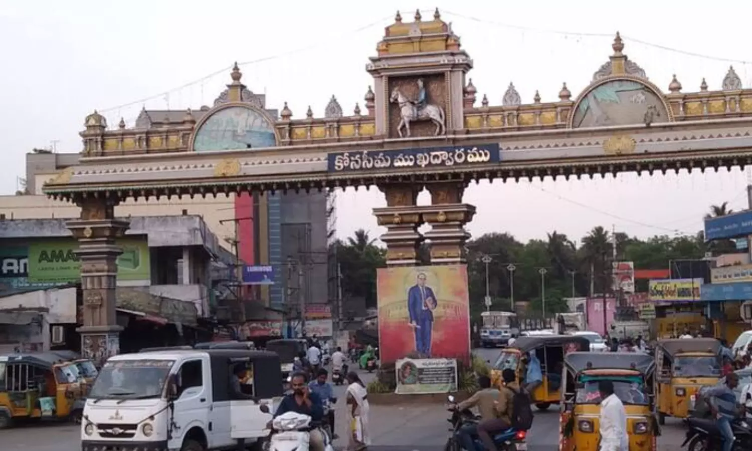 flexi war creates chaos, police intervened as flexi dispute,  between fans of film heroes led to tension, ambedkar konaseema district