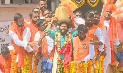 lingala dasharath goud, balapur laddu price,reaches record high at auction, hyderabad