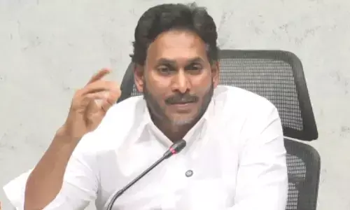 ex chief minister ys jagan will meet with ysrcp student wing leaders today