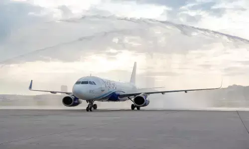 indigo flight, narrowly avoids major accident, lucknow airport, india