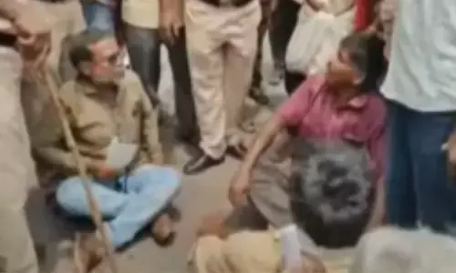 tensions rise in vizianagaram district,  farmers protest for urea, in gajapathinagaram society, andhra pradesh