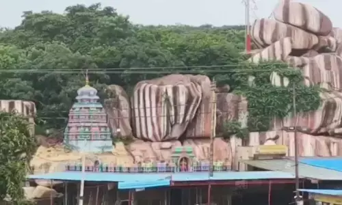 edupayala vanadurga temple, under floodwaters,  dussehra sharannavaratri festival , medak district