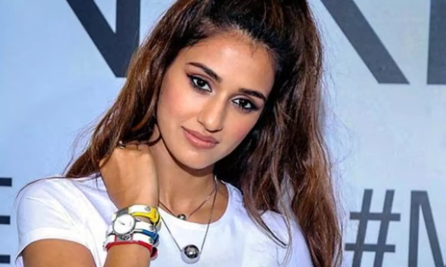 police have encountered,  two suspects in the shooting,  incident at the house of popular bollywood actress disha patani, delhi
