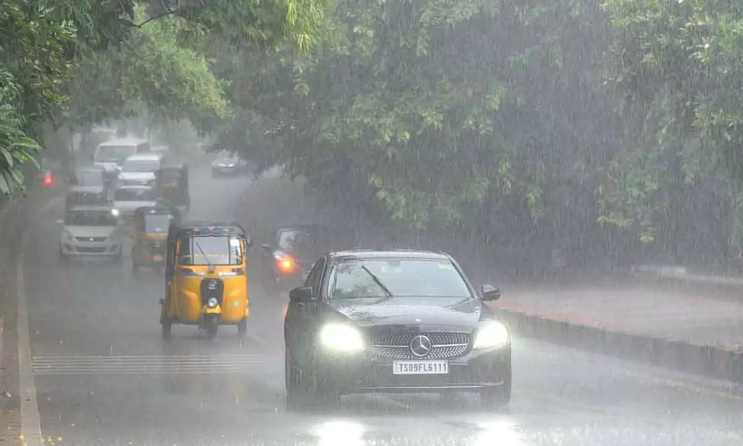 hyderabad meteorological department, warned of heavy rain,  in the next two hours, telangana