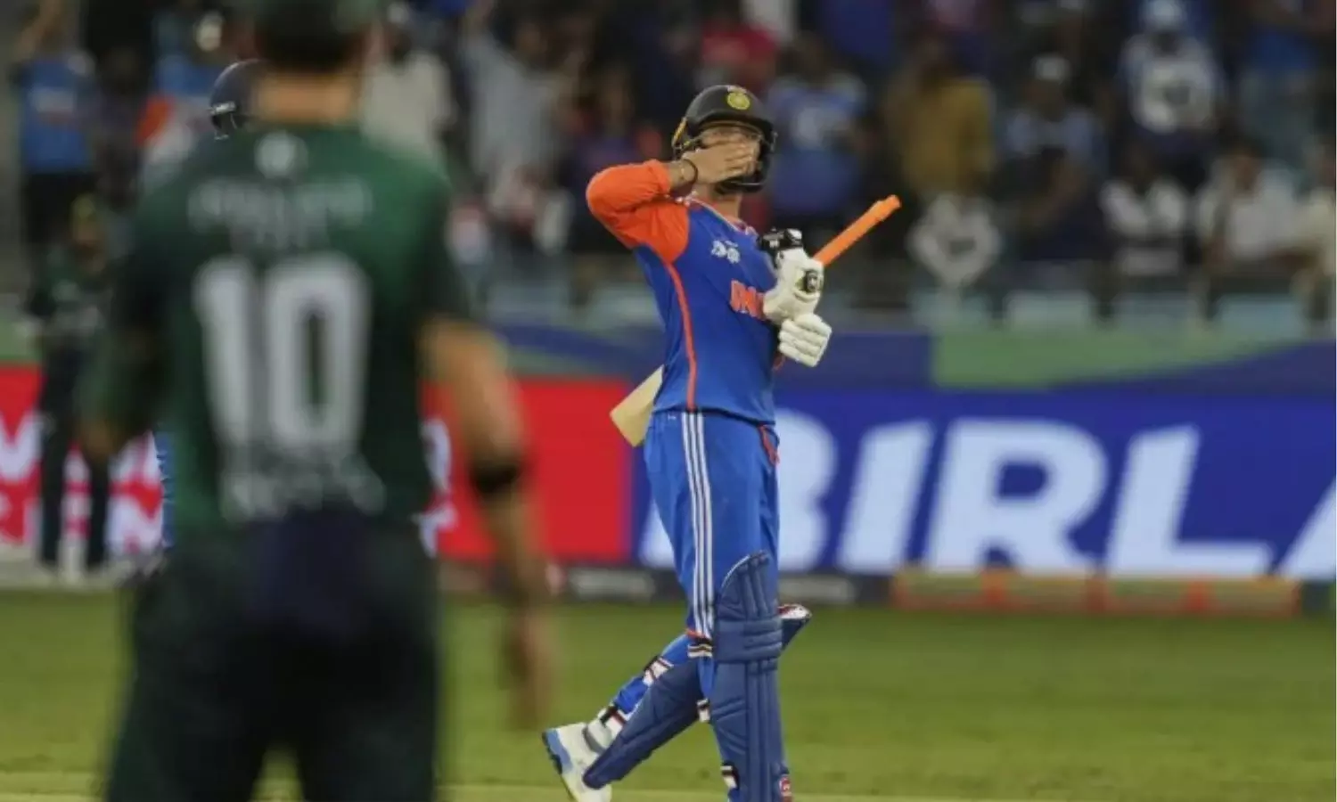 అభిషేక్ సాధించిన సరికొత్త రికార్డు