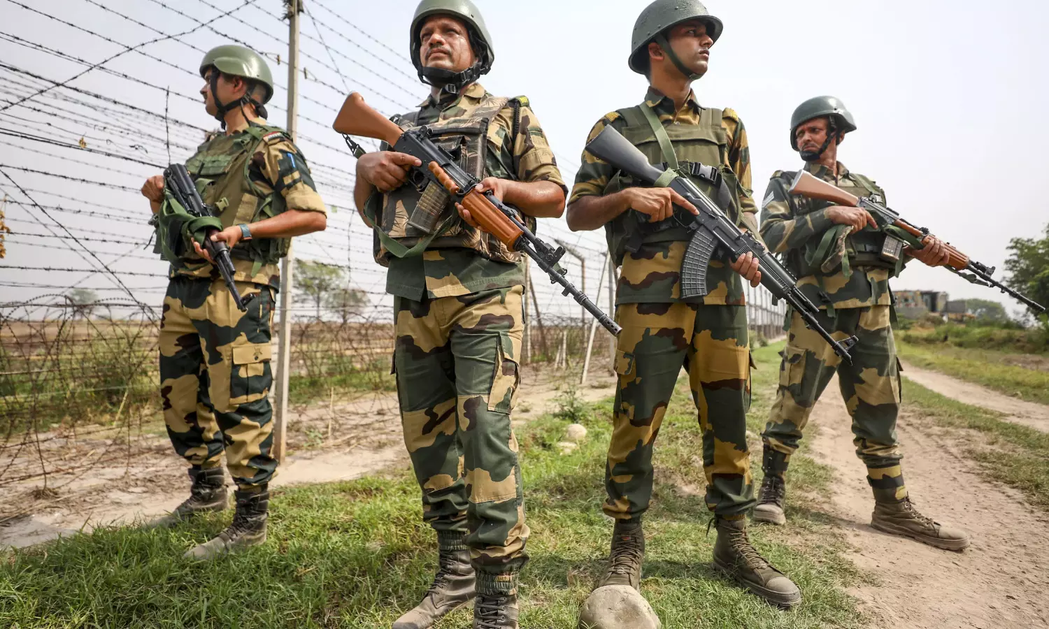 line of control.jammu kashmir,  terrorists, jammu kashmir