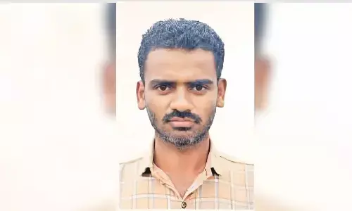 వ్యవసాయ కూలీ.. ఎక్సైజ్‌ ఎస్సైగా!