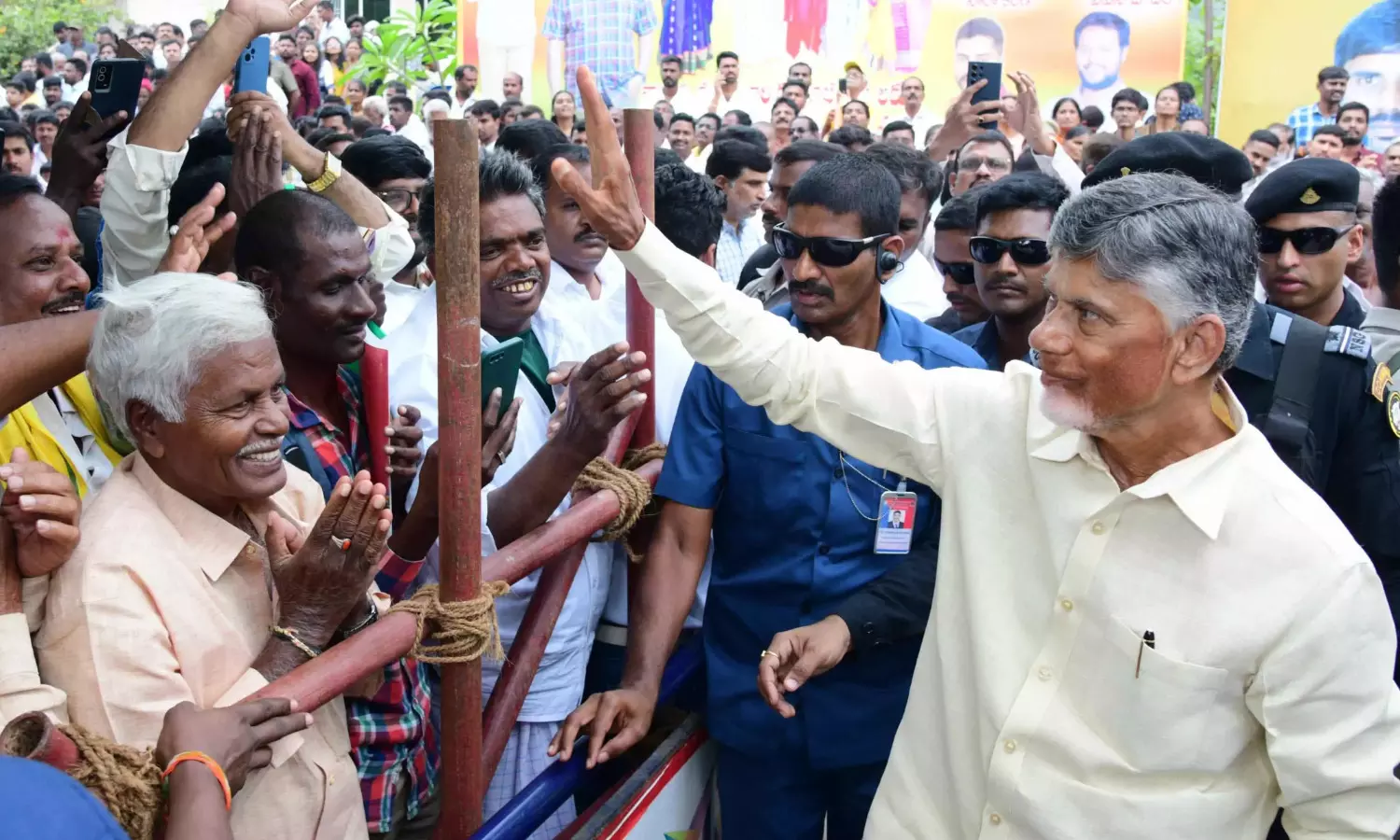 tdp chief chandrababu will arrive at the partys central office in mangalagiri today
