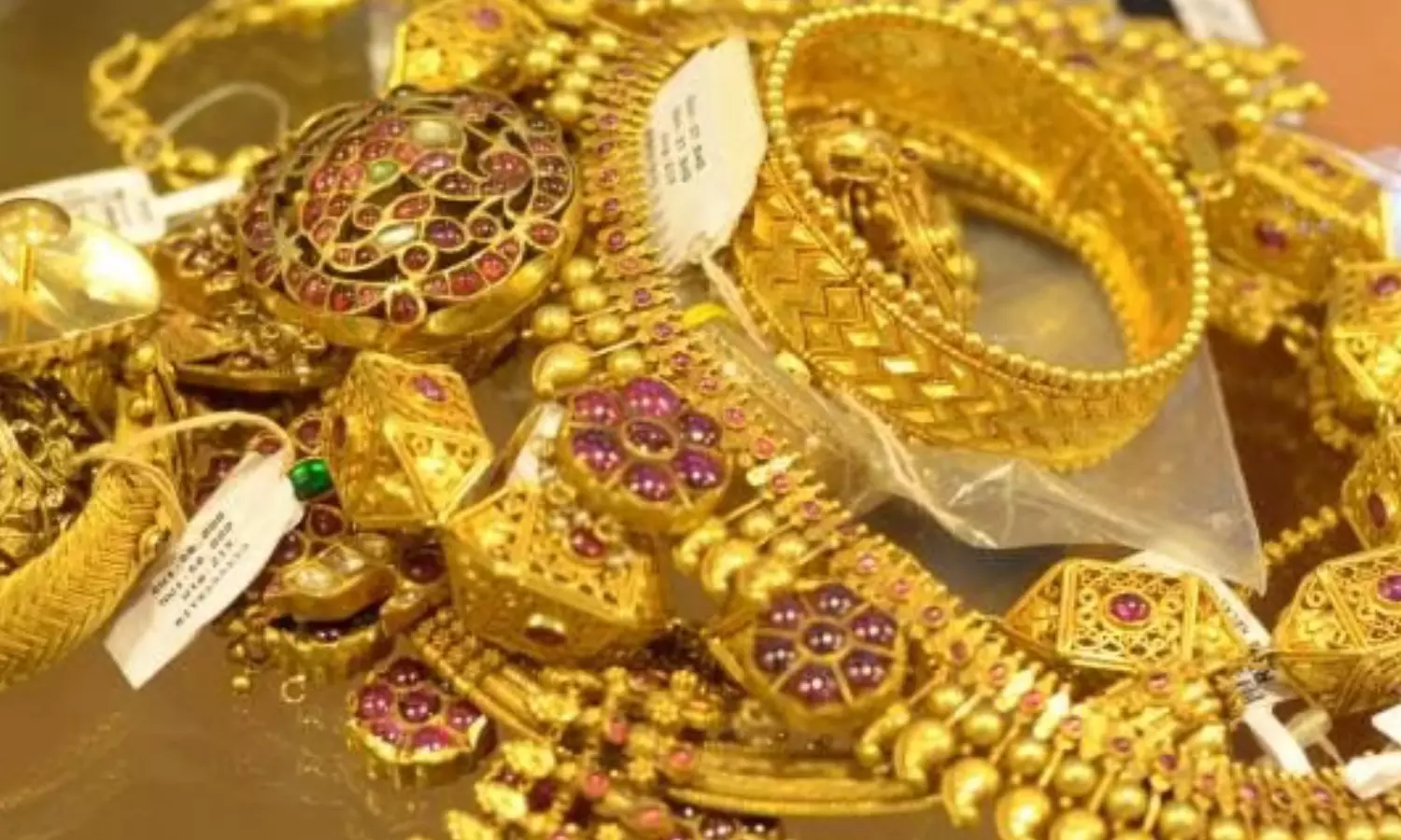 gold prices have increased once again in hyderabad