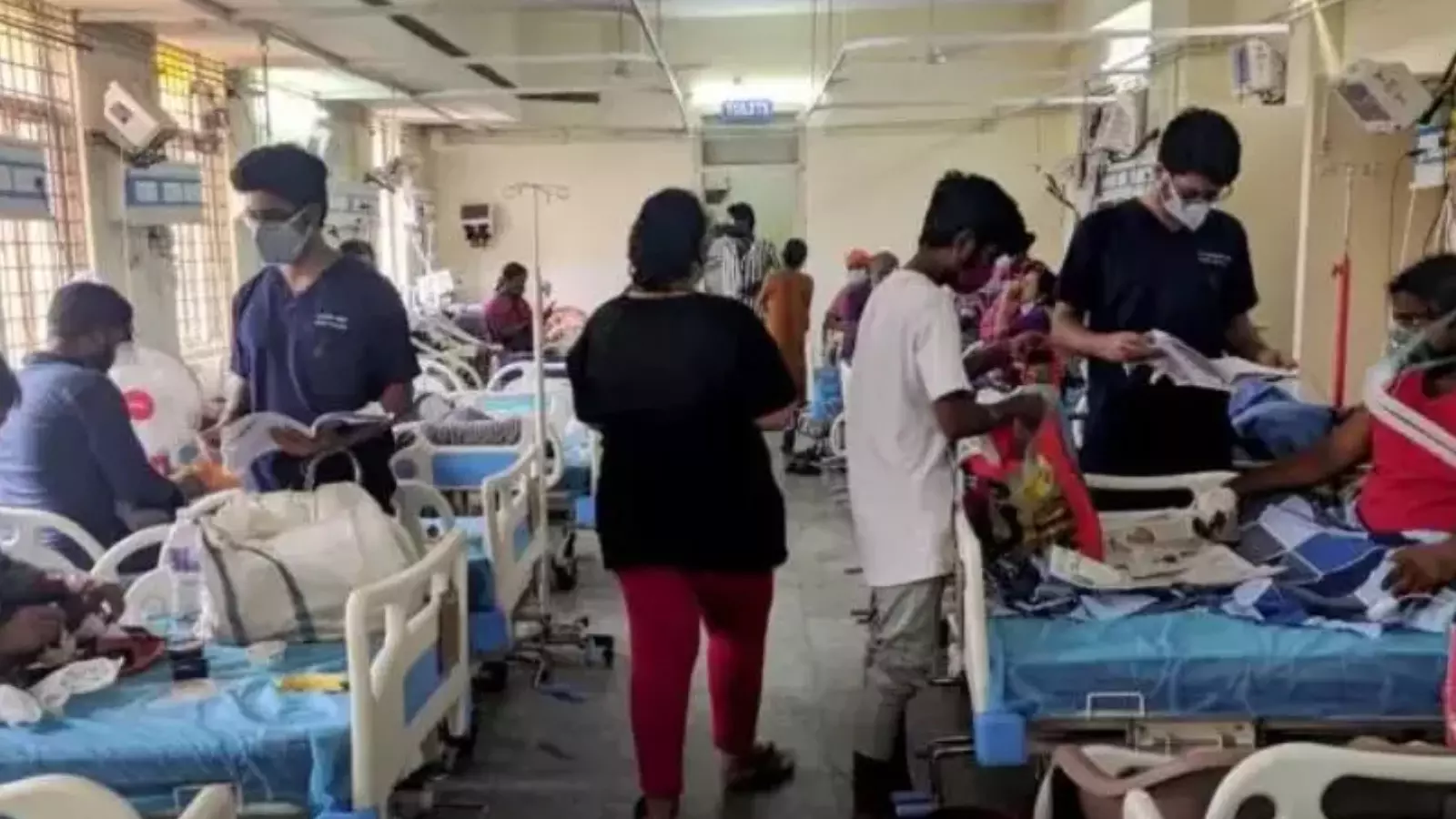 Andhra Pradesh : నిలిచిన ఎన్టీఆర్ వైద్య సేవలు.. రోగుల అవస్థలు Andhra Pradesh : నిలిచిన ఎన్టీఆర్ వైద్య సేవలు.. రోగుల అవస్థలు