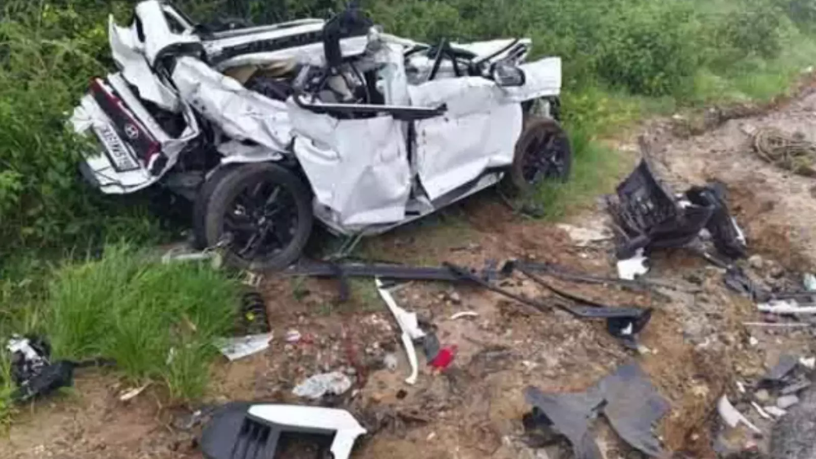 road accident took place in tamil nadu. four people died in this accident