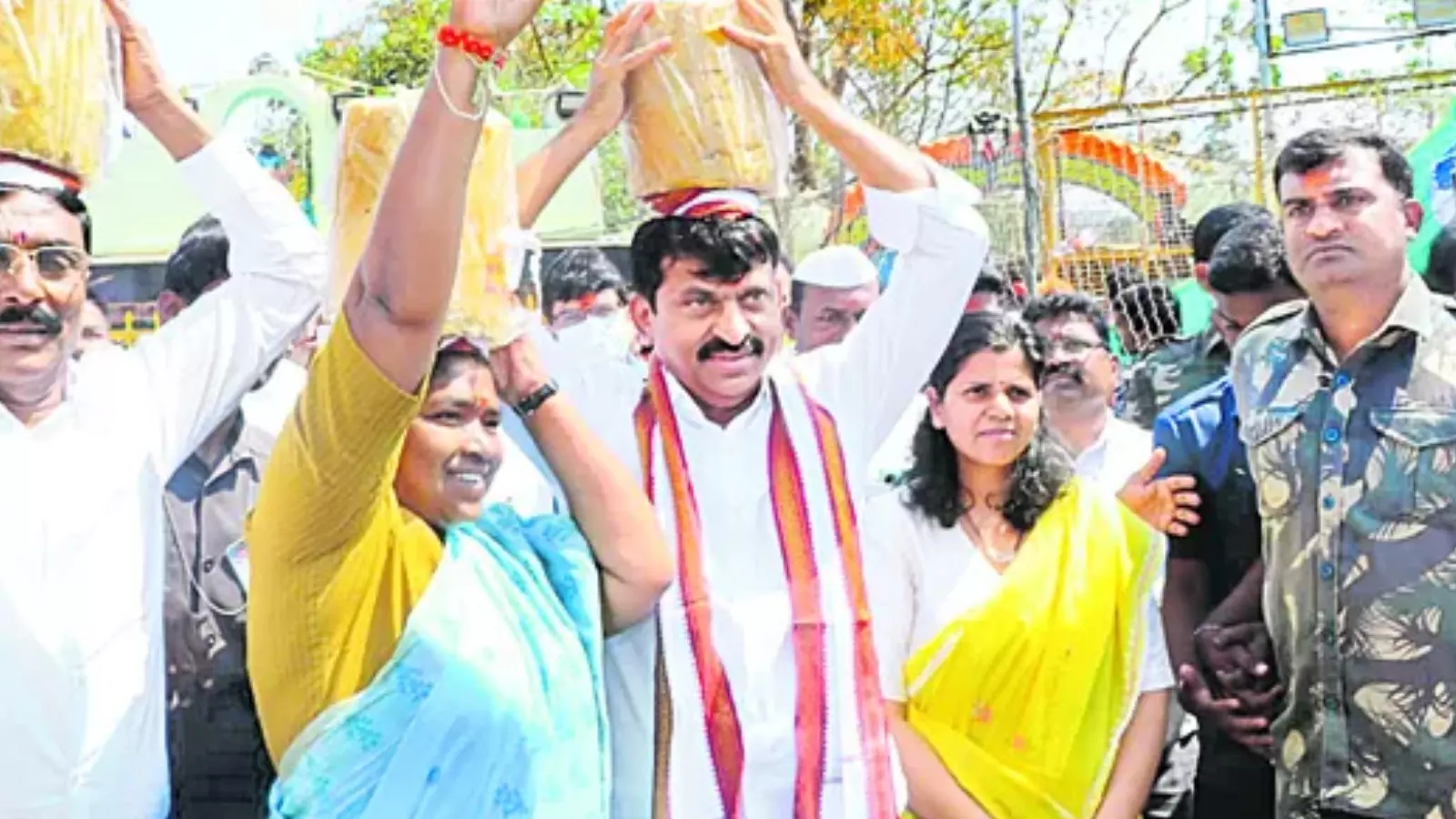 Telangana : నేడు మేడారానికి ఇద్దరు మంత్రులు