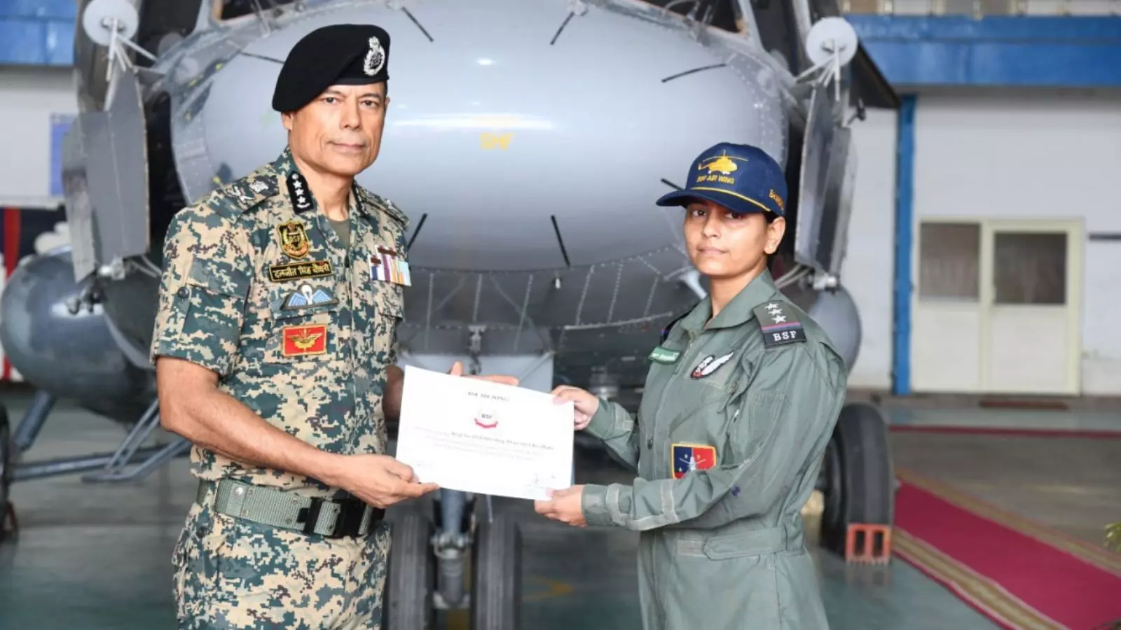 బీఎస్‌ఎఫ్‌ తొలి మహిళాఫ్లైట్‌ ఇంజనీర్‌గా