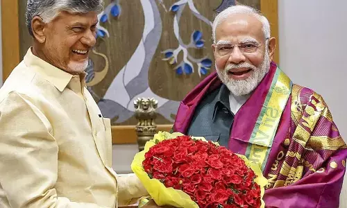 andhra pradesh chief minister chandrababu naidu met with prime minister narendra modi