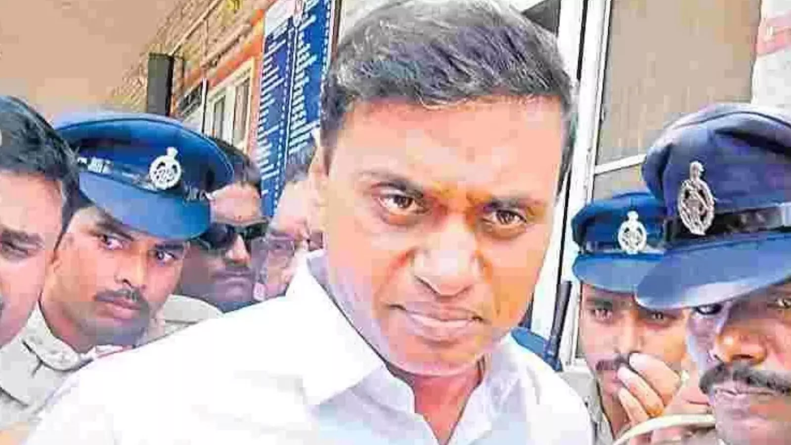 Andhra Pradesh : నేడు మిధున్ రెడ్డి పిటీషన్ పై విచారణ