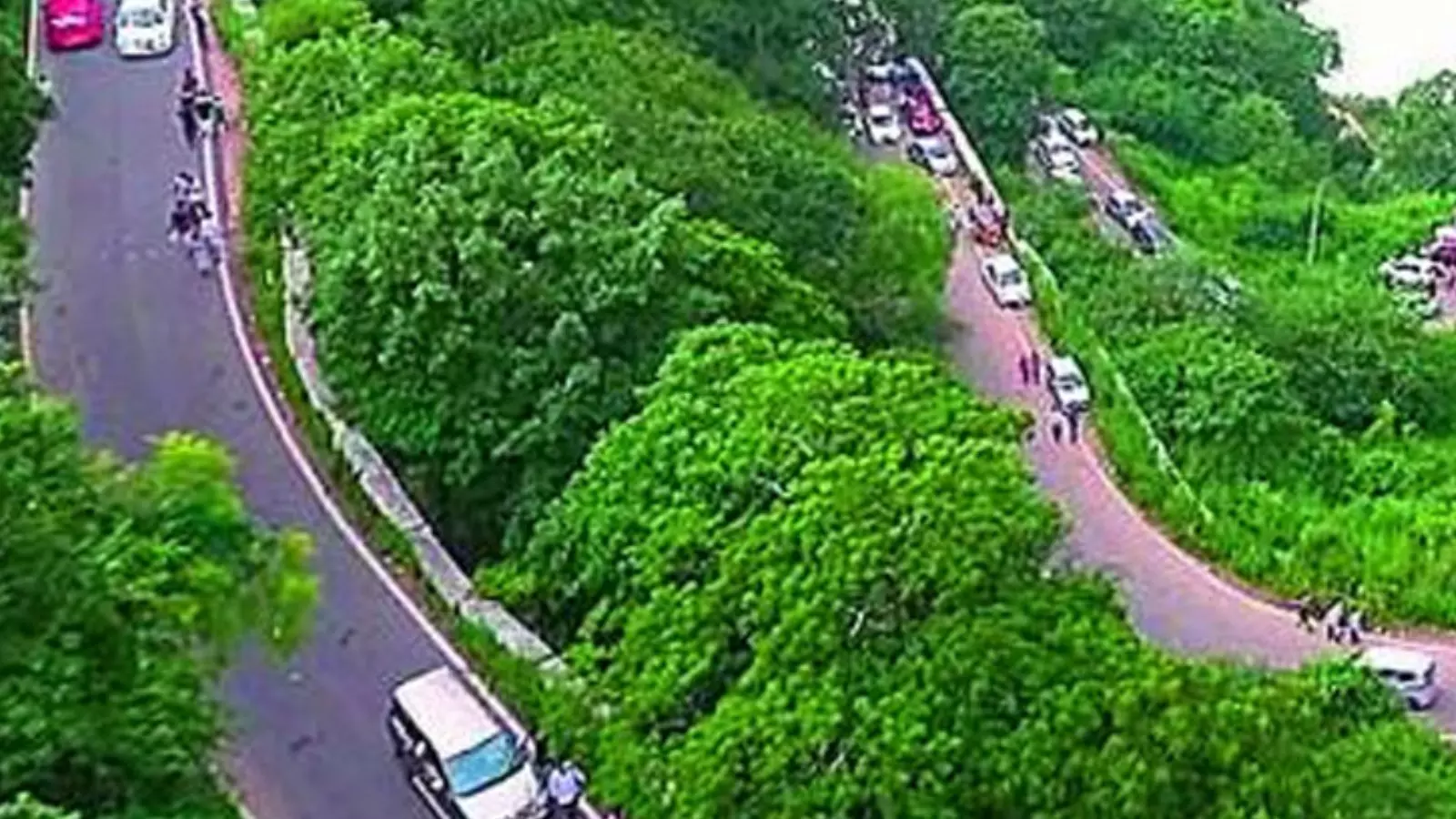 Srisailam : శ్రీశైలం వెళ్లే వారికి అలెర్ట్.. మీరు ఇలా వెళ్లాల్సిందే