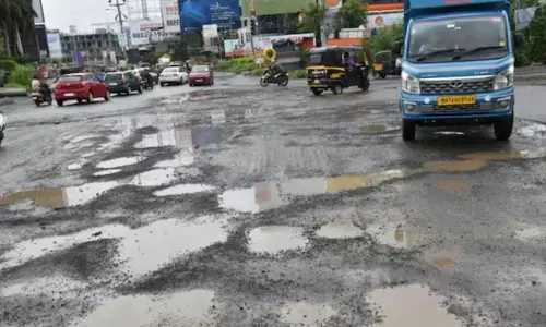 roads of bengaluru have become chaotic