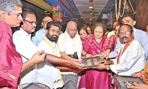 Kirtilal Jewellery,  gold ornaments, diamonds, Goddess Kanakadurgamma,Indrakeeladri.