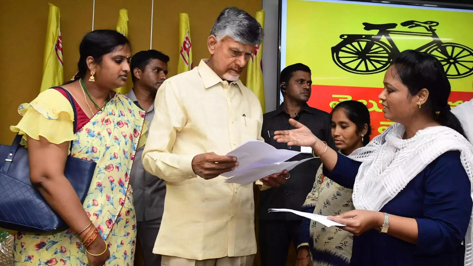 andhra pradesh chief minister chandrababu naidu to visit tdp office today
